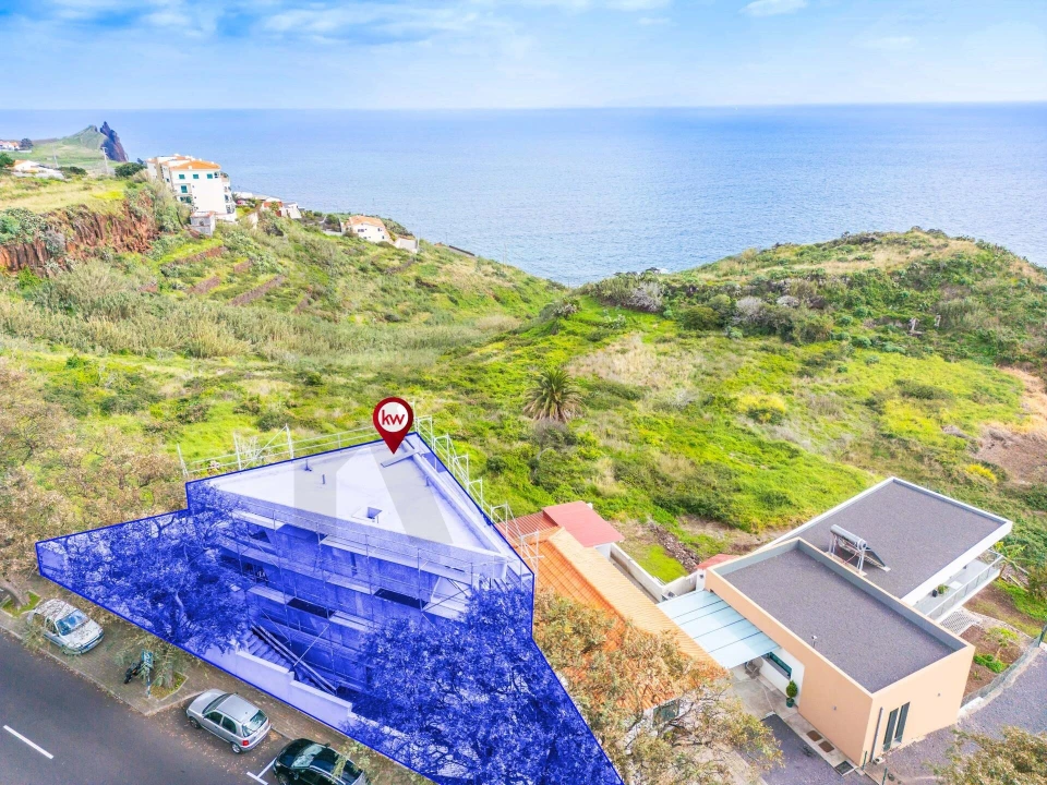 Moradia T3 para Venda em Caniço Foto 13