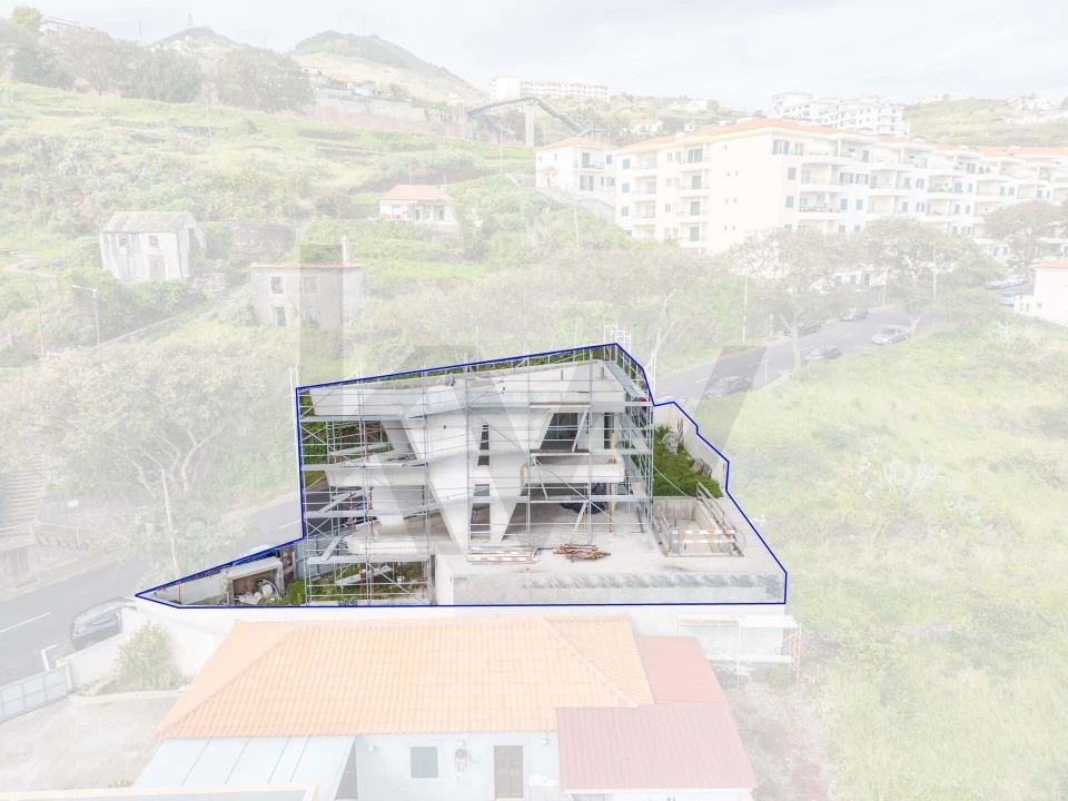 Moradia T3 para Venda em Caniço Foto 18