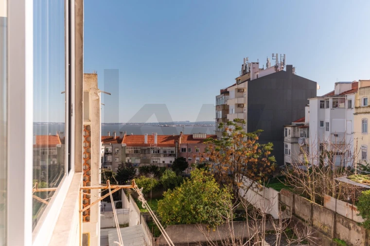 Apartamento T1 para Venda em São Vicente Foto 25