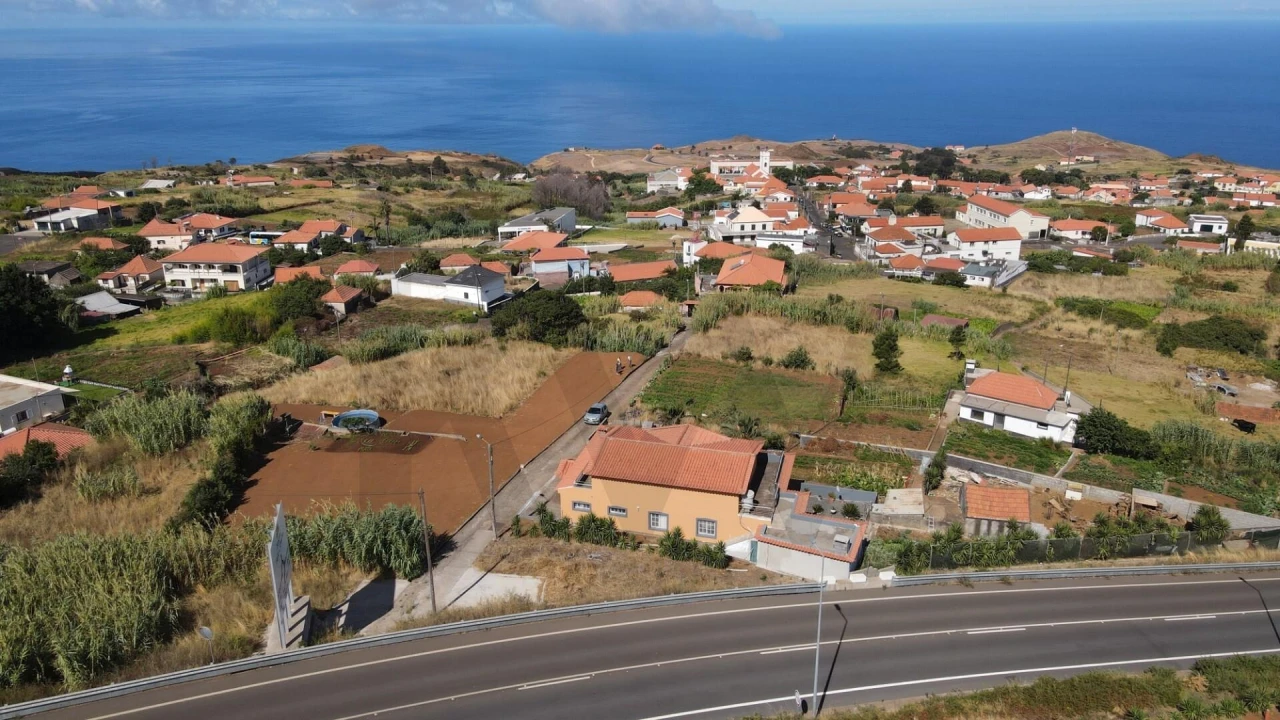 Moradia T2 para Venda em Ponta do Pargo Foto 42