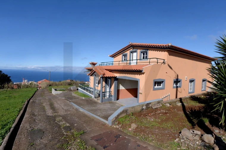 Moradia T2 para Venda em Ponta do Pargo Foto 10