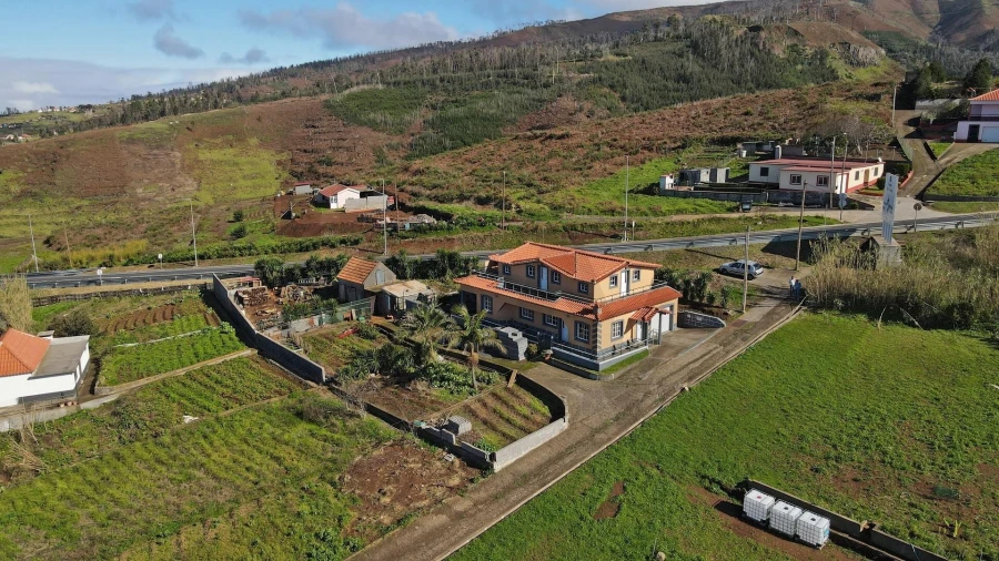 Moradia T2 para Venda em Ponta do Pargo Foto 4