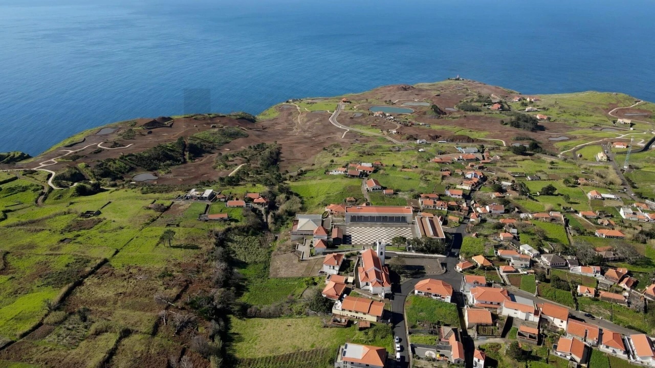 Moradia T2 para Venda em Ponta do Pargo Foto 43