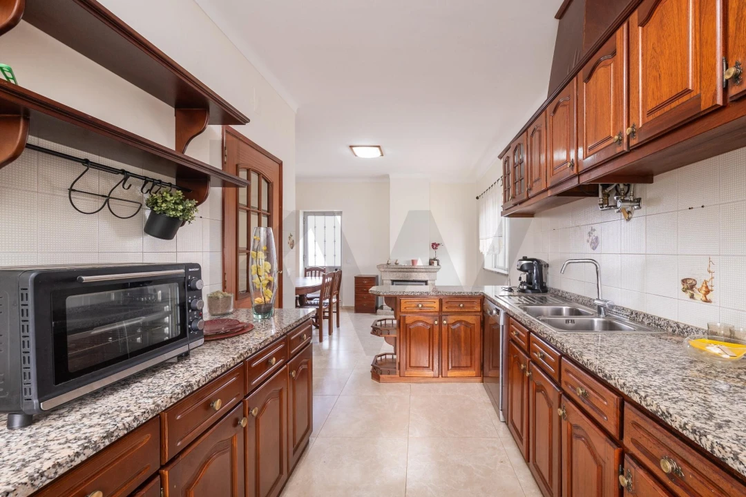 Moradia T4 para Venda em Travanca de Lagos Foto 7