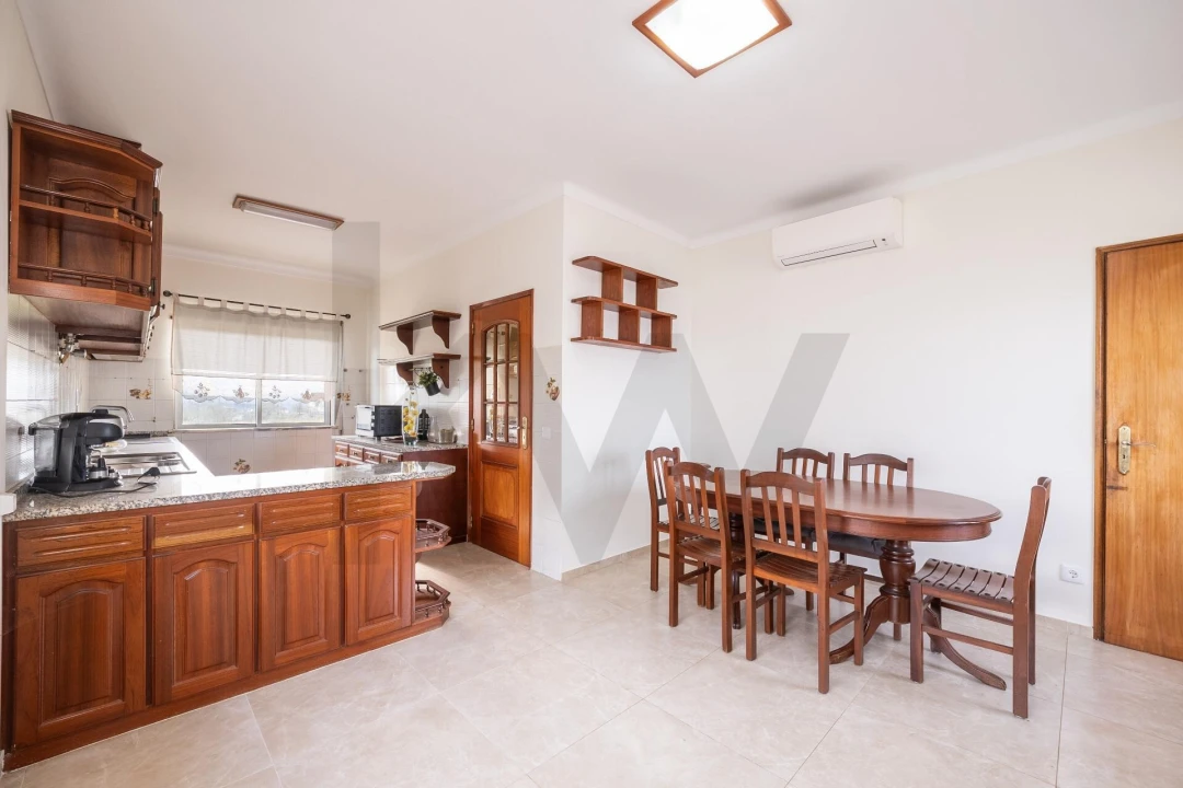 Moradia T4 para Venda em Travanca de Lagos Foto 8