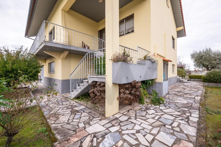 Moradia T4 para Venda em Travanca de Lagos Foto 37