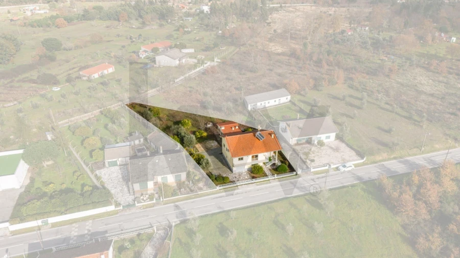 Moradia T4 para Venda em Travanca de Lagos