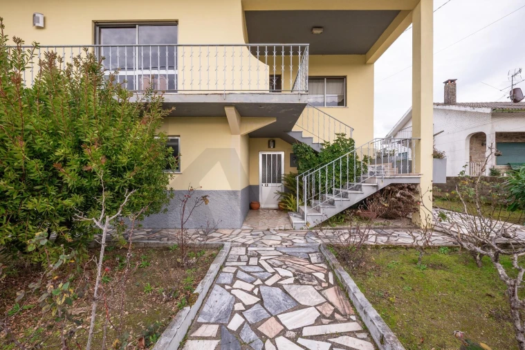 Moradia T4 para Venda em Travanca de Lagos Foto 35