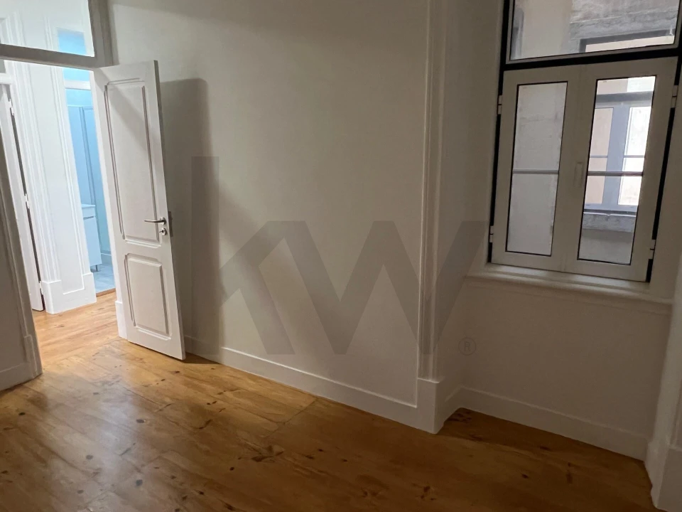 Apartamento T3 para Arrendamento em Avenidas Novas Foto 9