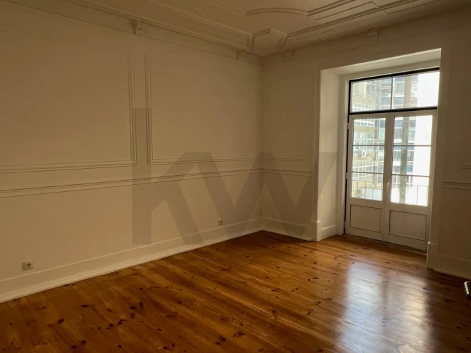 Apartamento T3 para Arrendamento em Avenidas Novas Foto 10