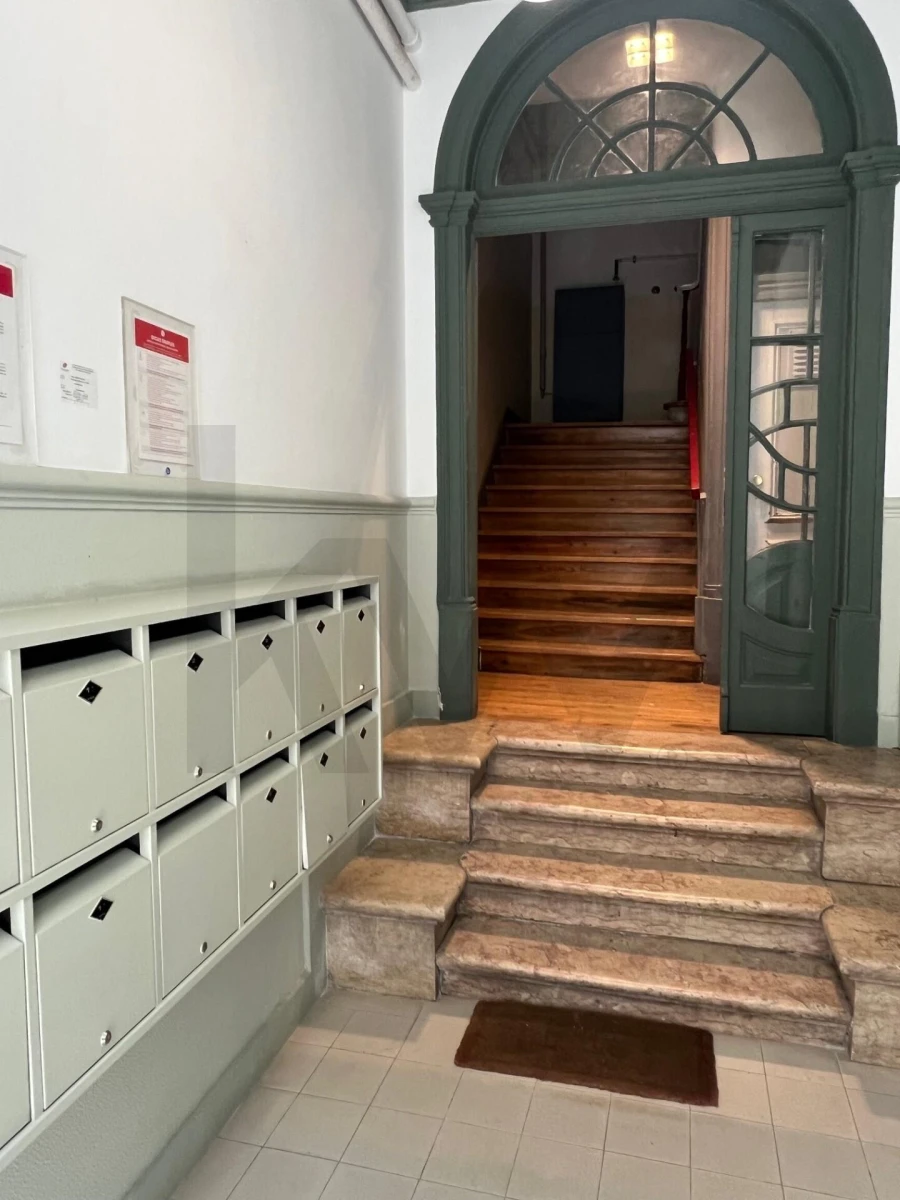 Apartamento T3 para Arrendamento em Avenidas Novas Foto 1