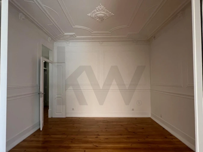 Apartamento T3 para Arrendamento em Avenidas Novas Foto 11