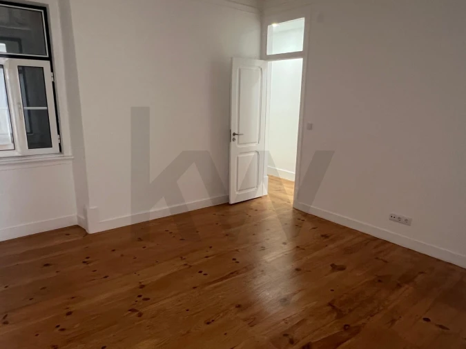 Apartamento T3 para Arrendamento em Avenidas Novas Foto 5