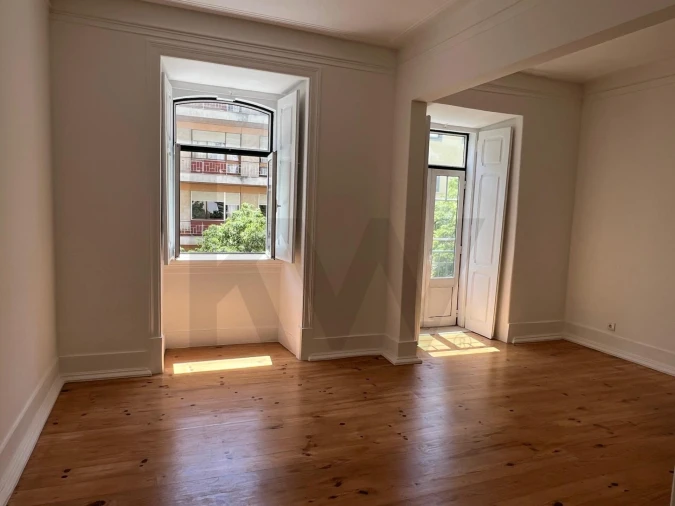 Apartamento T3 para Arrendamento em Avenidas Novas Foto 3