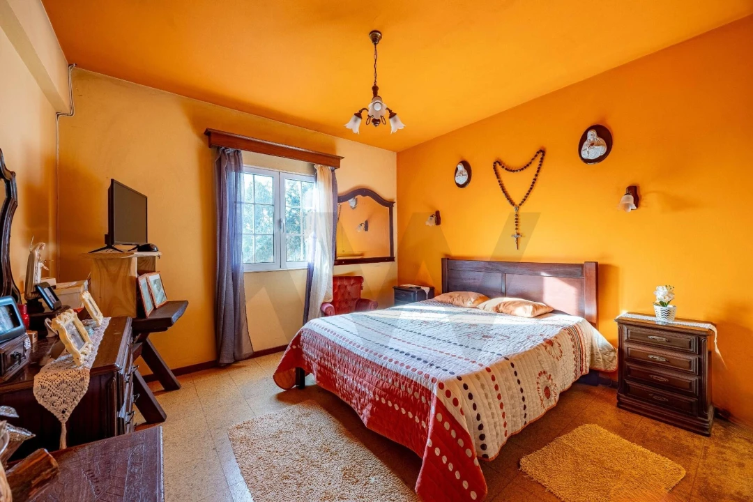 Moradia T3 para Venda em Camacha Foto 9