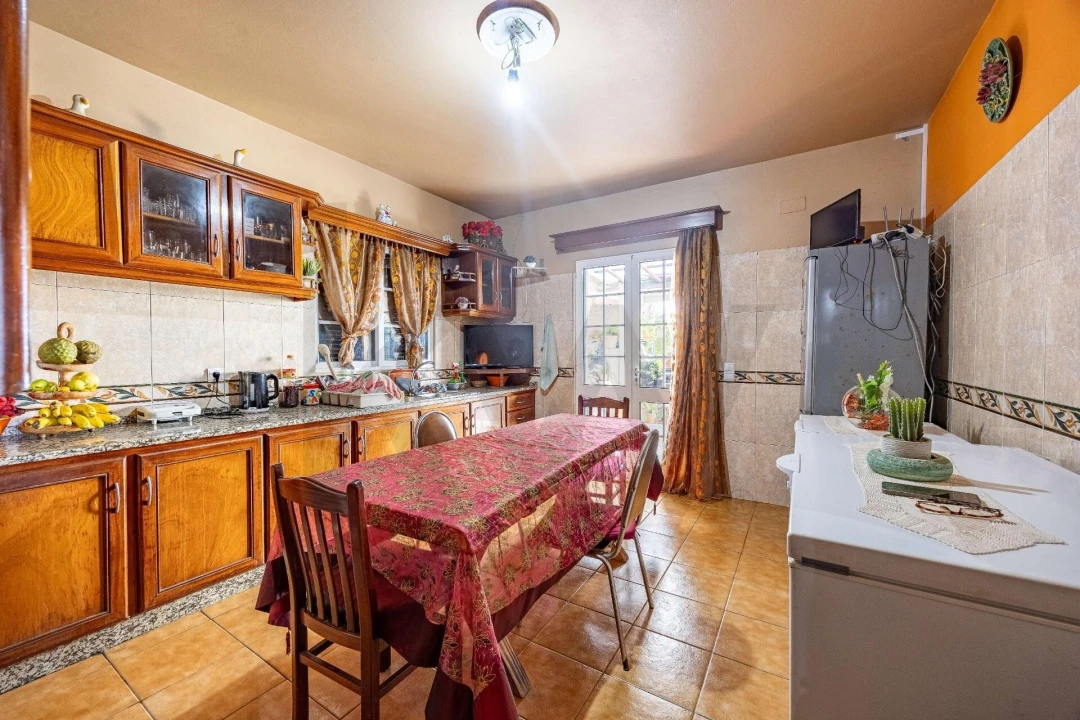 Moradia T3 para Venda em Camacha Foto 19