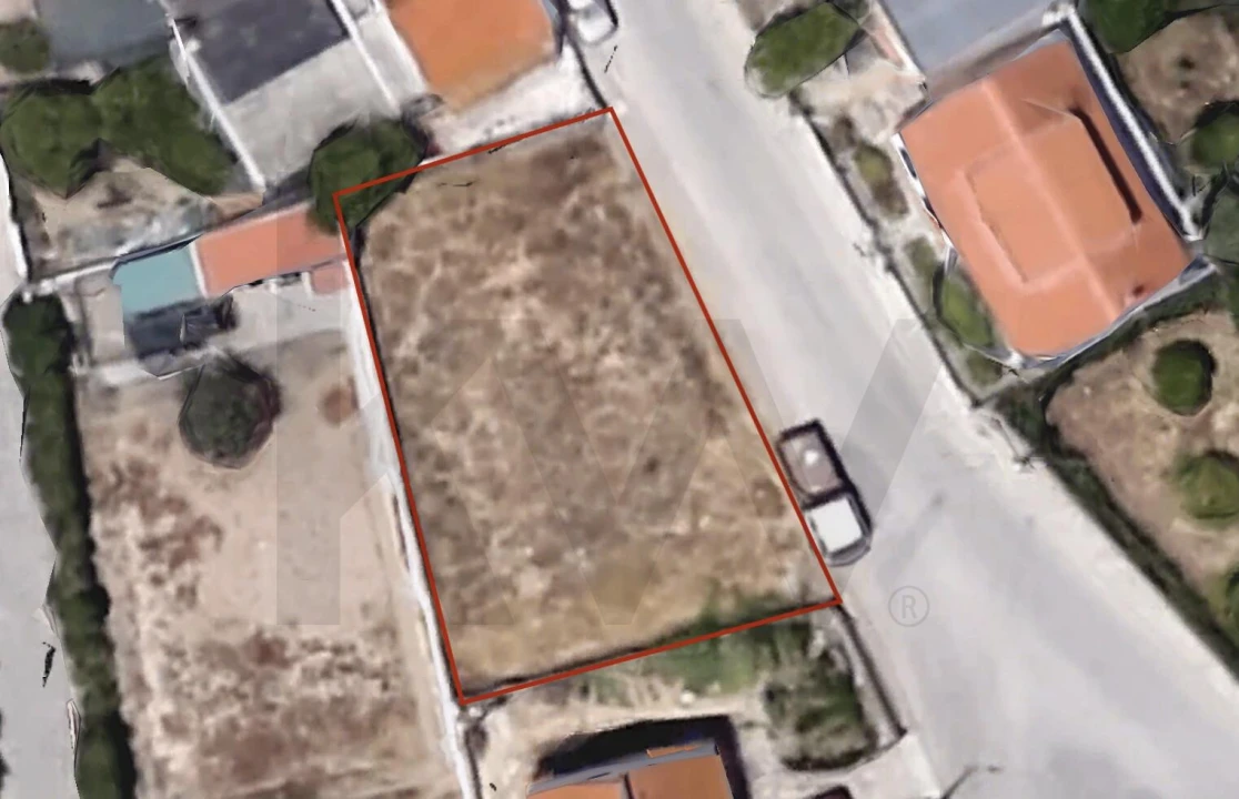 Terreno para Venda em Sado Foto 1