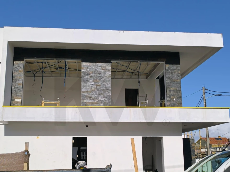 Moradia T4 para Venda em Amora Foto 12