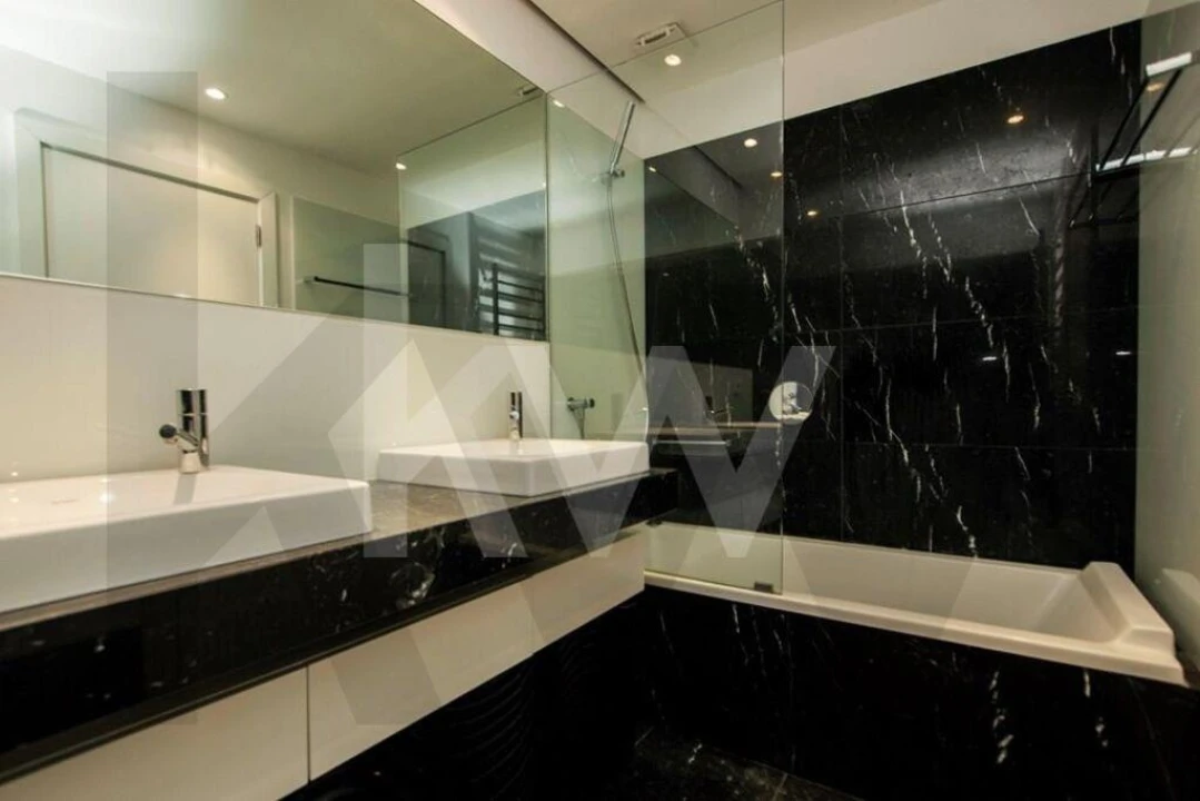 Apartamento T3 para Arrendamento em Alvalade Foto 12