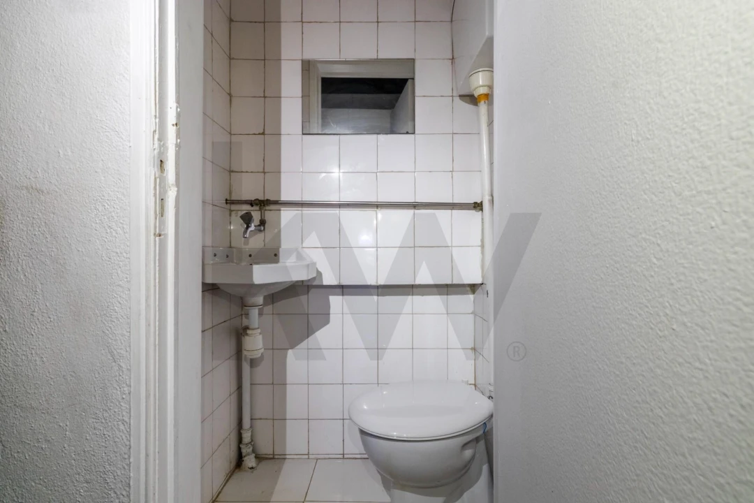 Loja para Arrendamento em São Domingos de Benfica Foto 14