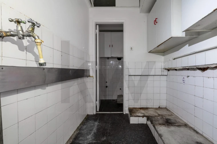 Loja para Arrendamento em São Domingos de Benfica Foto 10