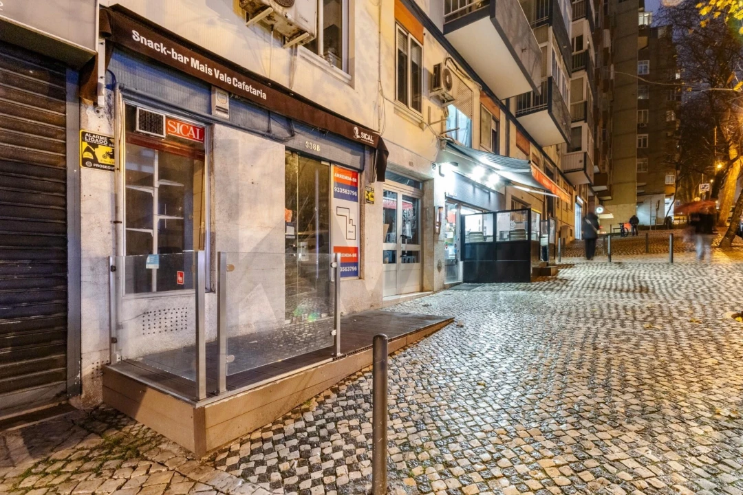 Loja para Arrendamento em São Domingos de Benfica Foto 16