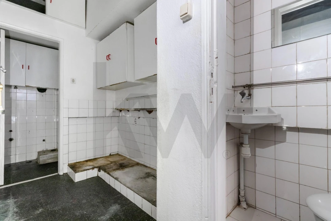 Loja para Arrendamento em São Domingos de Benfica Foto 15