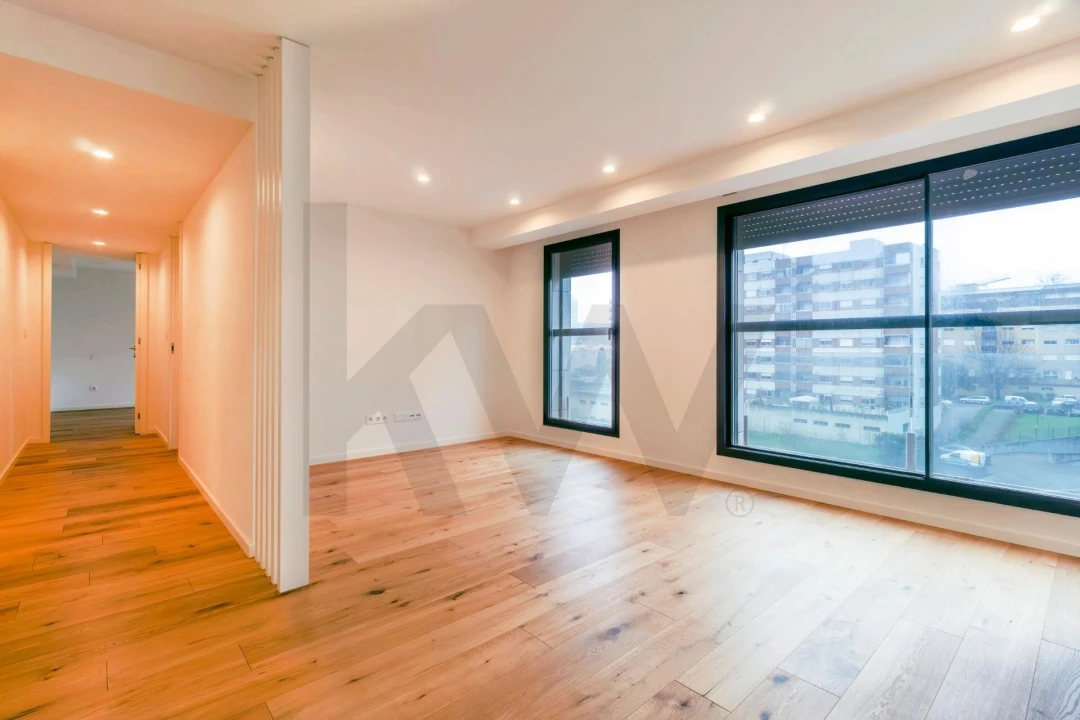 Apartamento T2 para Arrendamento em Mafamude e Vilar do Paraíso Foto 6