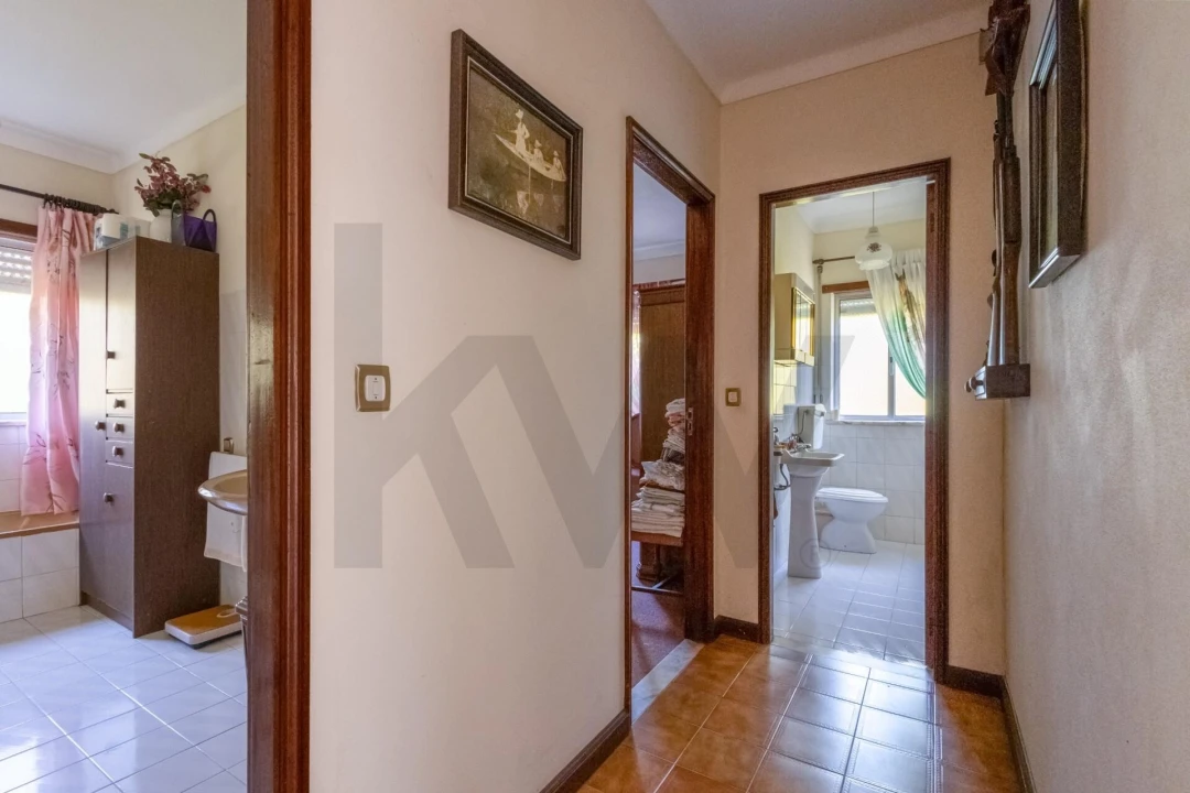 Moradia T3 para Venda em Bico e Cristelo Foto 15