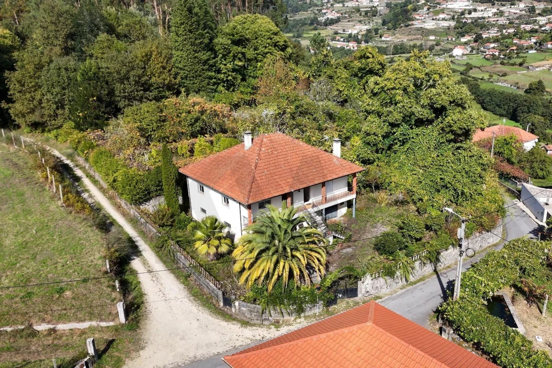 Moradia T3 para Venda em Bico e Cristelo Foto 4