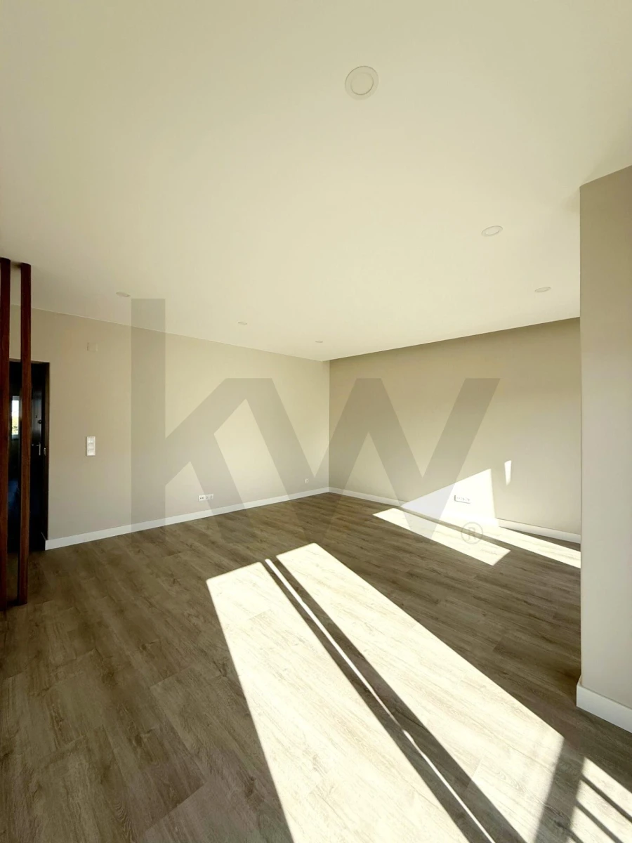 Apartamento T3 para Venda em União das Freguesias de Setúbal Foto 2