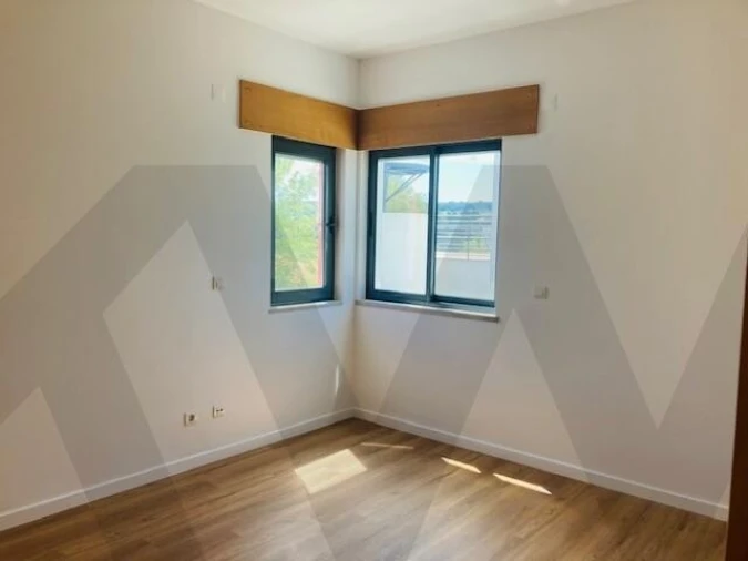 Moradia T3 para Arrendamento em Quinta do Anjo Foto 9