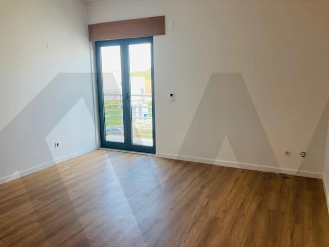 Moradia T3 para Arrendamento em Quinta do Anjo Foto 4