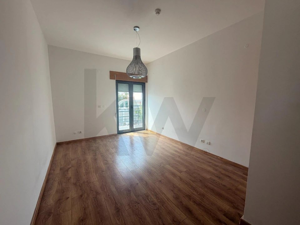 Moradia T3 para Arrendamento em Quinta do Anjo Foto 13