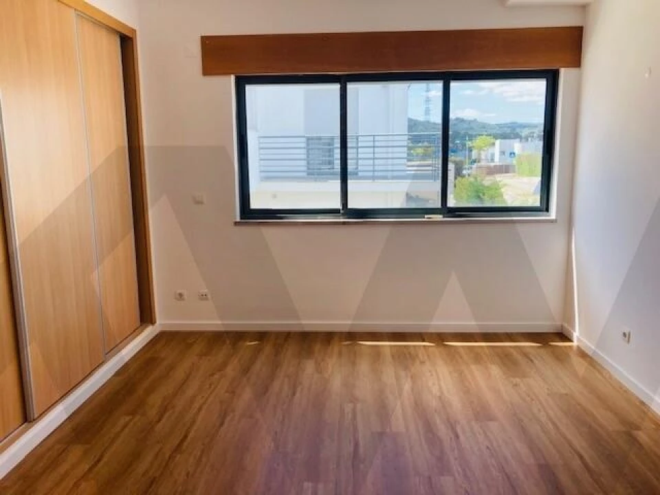 Moradia T3 para Arrendamento em Quinta do Anjo Foto 8