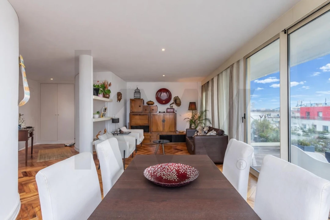 Moradia T4 para Venda em Algés, Linda-A-Velha e Cruz Quebrada-Dafundo Foto 11