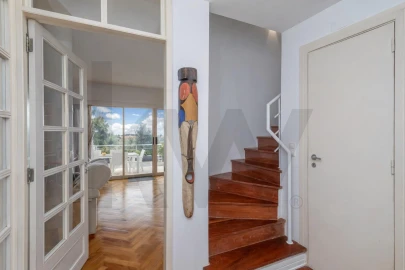 Moradia T4 para Venda em Algés, Linda-A-Velha e Cruz Quebrada-Dafundo