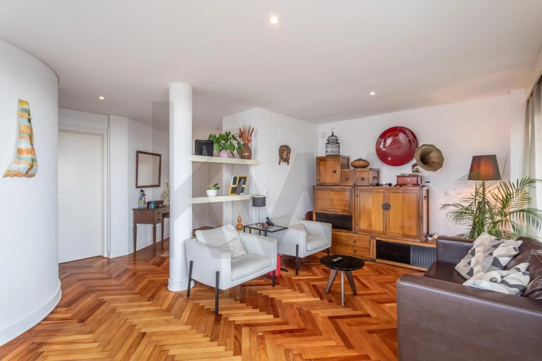 Moradia T4 para Venda em Algés, Linda-A-Velha e Cruz Quebrada-Dafundo Foto 12