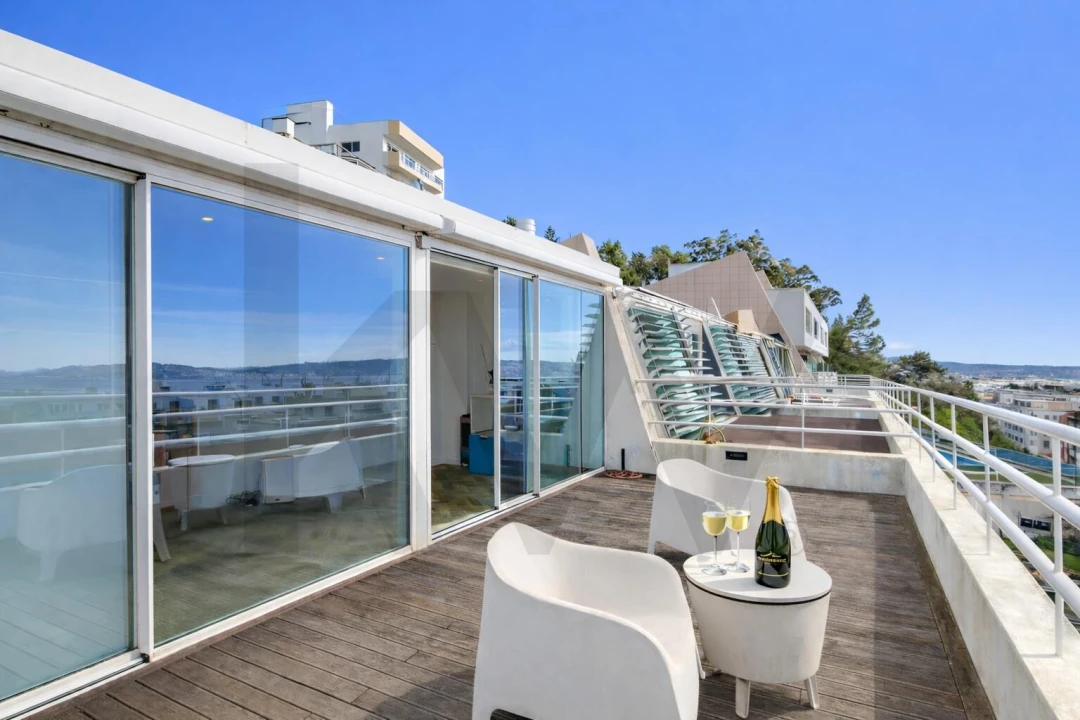 Moradia T4 para Venda em Algés, Linda-A-Velha e Cruz Quebrada-Dafundo Foto 42