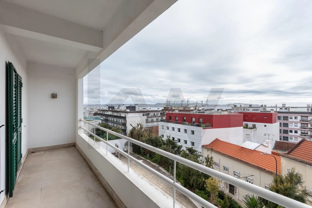 Moradia T4 para Venda em Algés, Linda-A-Velha e Cruz Quebrada-Dafundo Foto 33