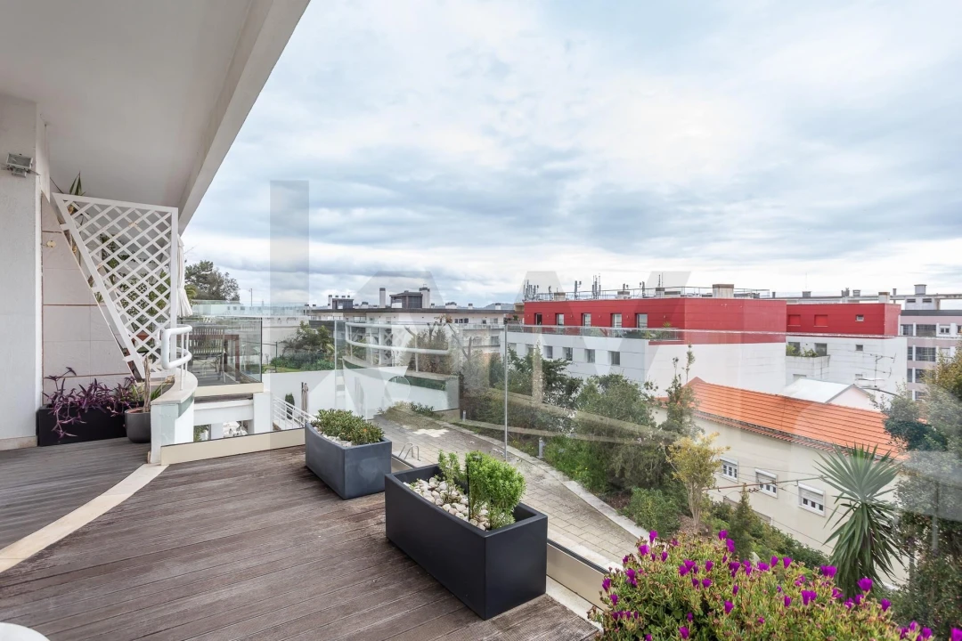 Moradia T4 para Venda em Algés, Linda-A-Velha e Cruz Quebrada-Dafundo Foto 19