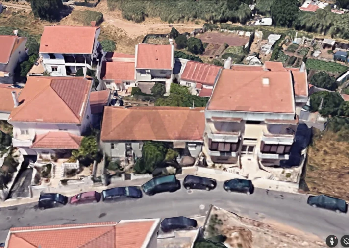 Moradia T4 para Venda em Póvoa de Santo Adrião e Olival Basto Foto 5