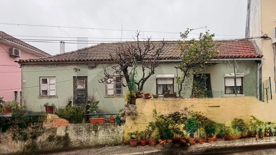 Moradia T4 para Venda em Póvoa de Santo Adrião e Olival Basto