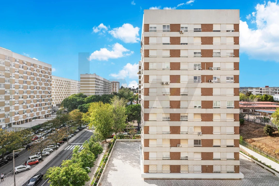 Apartamento T3 para Arrendamento em Moscavide e Portela Foto 25