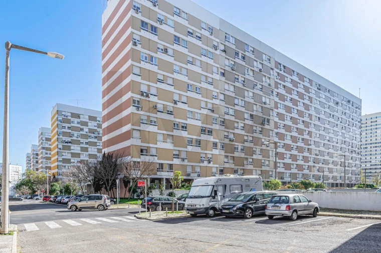 Apartamento T3 para Arrendamento em Moscavide e Portela Foto 23