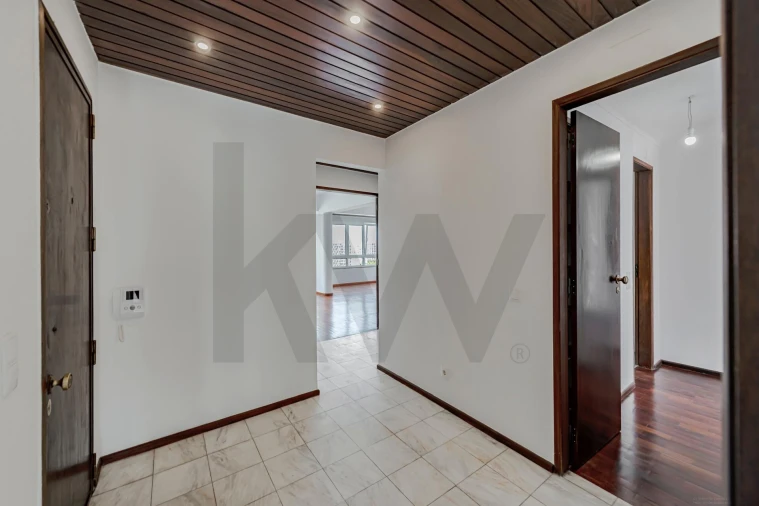 Apartamento T3 para Arrendamento em Moscavide e Portela Foto 12