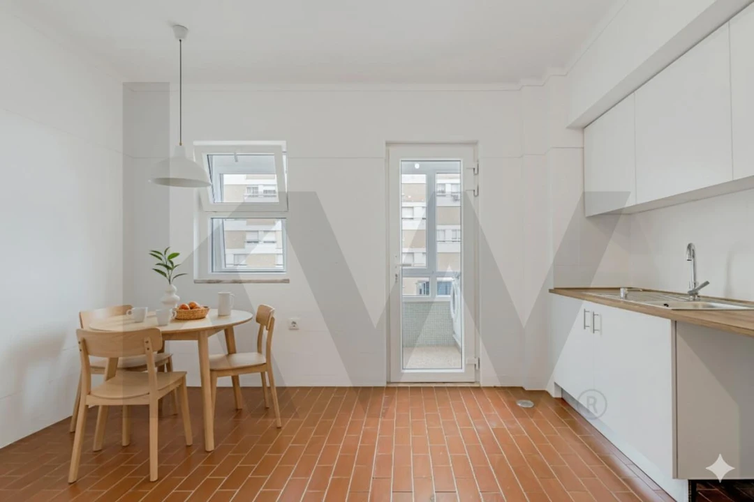 Apartamento T3 para Arrendamento em Moscavide e Portela Foto 7