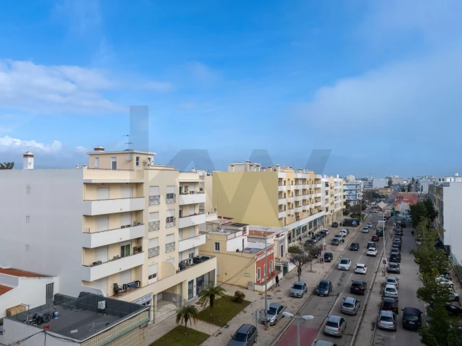 Apartamento T3 para Venda em Quelfes Foto 19