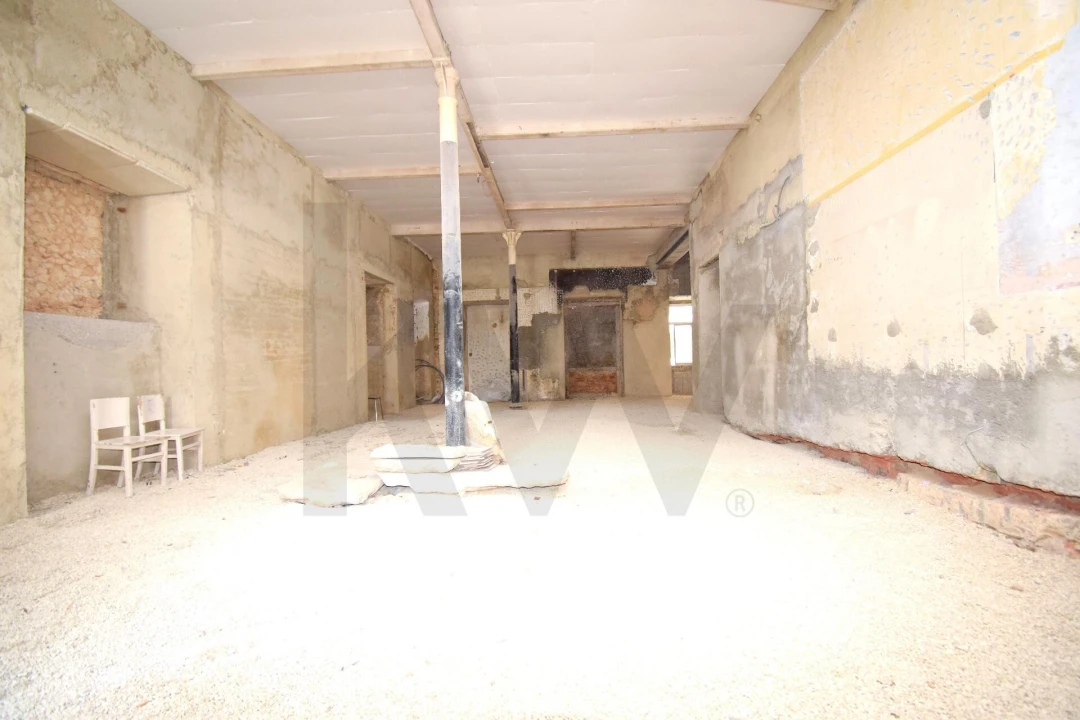 Apartamento T2 para Venda em Beato Foto 2