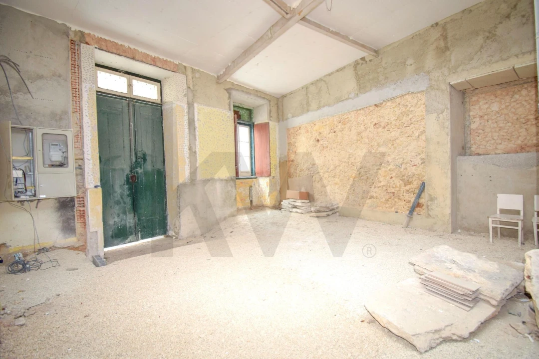 Apartamento T2 para Venda em Beato Foto 16